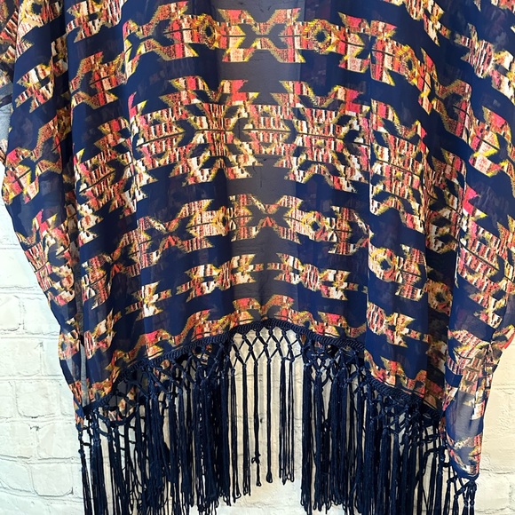 Red Camel blue kimono with fringe - Picture 5 of 9